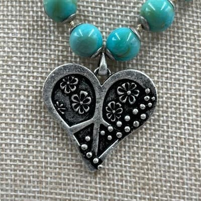 Xiomara Castro Turquoise Beaded Necklace Silver Tone Floral Heart Peace Pendant - Thumbnail 3