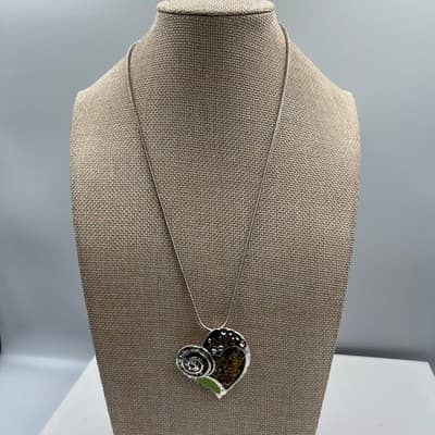 VTG Abalone Shell Heart Pendant Necklace Silver Tone Snake Chain Enamel Spiral - Thumbnail 2