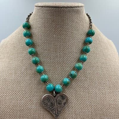 Xiomara Castro Turquoise Beaded Necklace Silver Tone Floral Heart Peace Pendant - Thumbnail 5