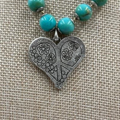 Xiomara Castro Turquoise Beaded Necklace Silver Tone Floral Heart Peace Pendant - Thumbnail 4