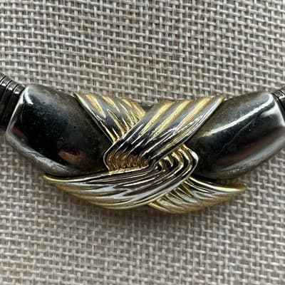 Vintage Two Tone Omega Choker Necklace Gold Silver Mixed Metal Ribbed Knot 16" - Thumbnail 3
