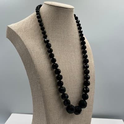 Vintage Black Faceted Graduated Bead Necklace Classic Elegant 24" Strand Jewelry - Thumbnail 4