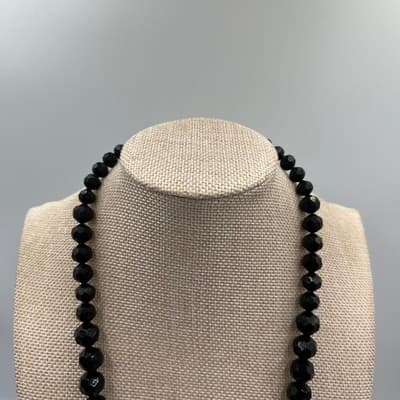 Vintage Black Faceted Graduated Bead Necklace Classic Elegant 24" Strand Jewelry - Thumbnail 2