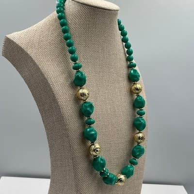 Vintage Green Nugget Bead Necklace Gold Tone Filigree Accents Boho Statement - Thumbnail 5