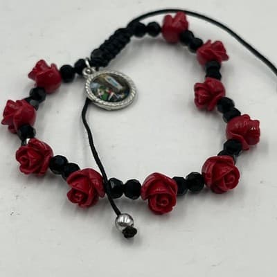 Vintage Religious Red Rose Bud Bead Bracelet Our Lady of Lourdes Medal Cord - Thumbnail 4