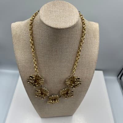 Vintage Daisy Floral Cluster Statement Necklace Gold Tone Gray White Petal Boho - Thumbnail 6
