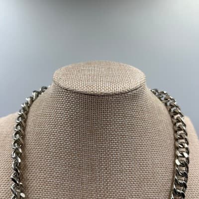 VTG Statement Chunky Silver Tone Curb Chain Necklace Faceted Rectangle Pendant - Thumbnail 2