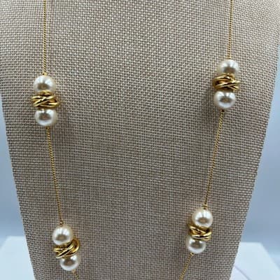 Vintage Long Gold Tone Station Necklace Cream Faux Pearl Clusters Chunky Spiral - Thumbnail 3