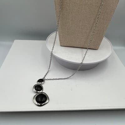 VTG Silver Tone Graduated Triple Tier Black Cabochon Statement Pendant Necklace - Thumbnail 5