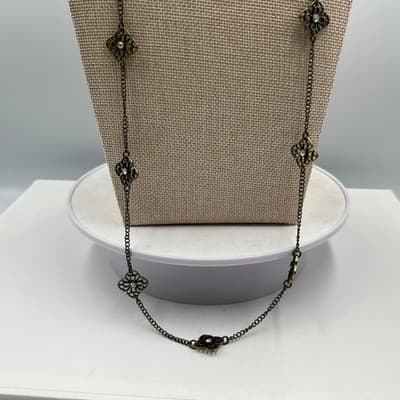 Vintage Bronze Station Necklace Clear Rhinestone Quatrefoil Filigree Long Chain - Thumbnail 2