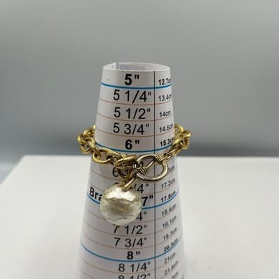 VTG Chunky Gold Tone Textured Link Bracelet Large Faux Pearl Charm Toggle Clasp - Thumbnail 5