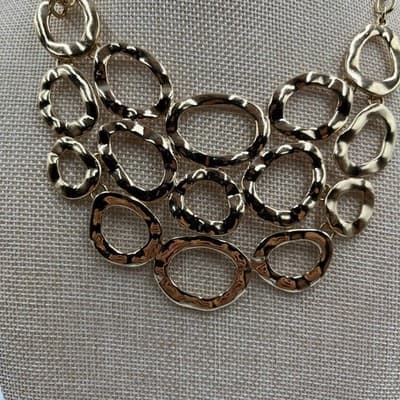 VTG Gold Textured Oval Link Bib Necklace Statement Collar Jewelry Bold Boho Chic - Thumbnail 3