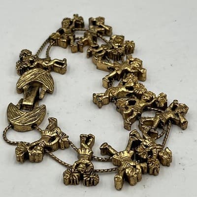 Vintage Gold Tone Cheerleader Charm Bracelet - Novelty Sports Jewelry - 7 Inch - Thumbnail 3