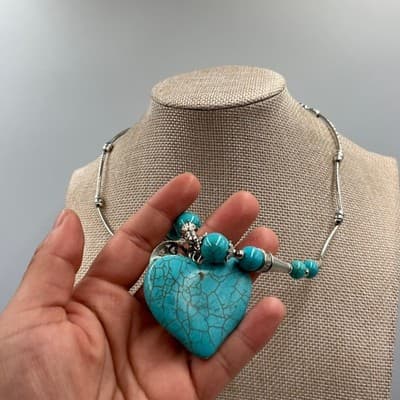VTG Boho Turquoise Howlite Heart Pendant Necklace Silver Tone Beaded Statement - Thumbnail 5