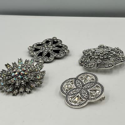 VTG Set of 4 Vintage Silver Tone Rhinestone Brooches Floral Star Burst Jewelry - Thumbnail 6