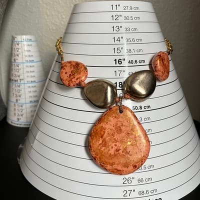 Worthington Bold Collection Statement Necklace Gold Tone Peach Mottled Stone New - Thumbnail 8