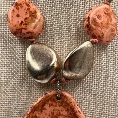 Worthington Bold Collection Statement Necklace Gold Tone Peach Mottled Stone New - Thumbnail 3