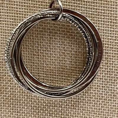 Vintage Silver Tone Interlocking Circles Pendant Necklace Clear Crystal Accents - Thumbnail 3