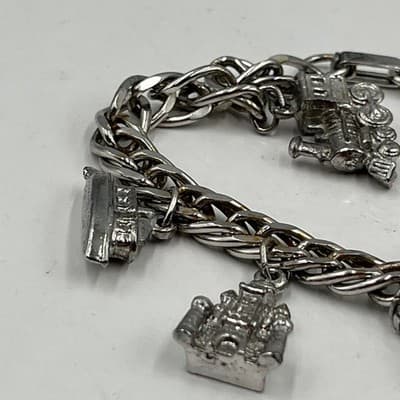 VTG Silver Tone Travel Charm Bracelet Steam Train Castle Trolley Travel Themed - Thumbnail 3