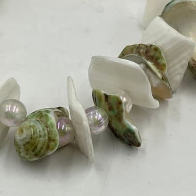 Vintage Natural Seashell Beaded Bracelet White Green Nautical Beach Jewelry - Thumbnail 4