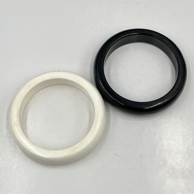 Vintage Monochrome Bangle Bracelet Set Black White Minimalist Resin Chunky Retro - Thumbnail 4