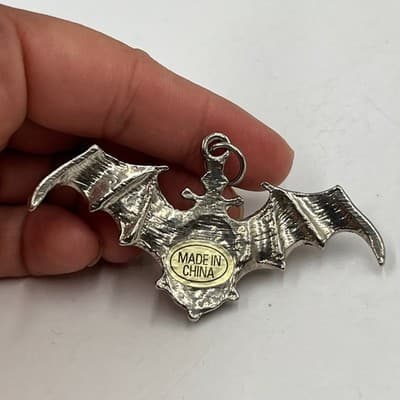 VTG Gothic Silver Bat Pendant Red Cabochon Stone Vampire Halloween Jewelry Charm - Thumbnail 3