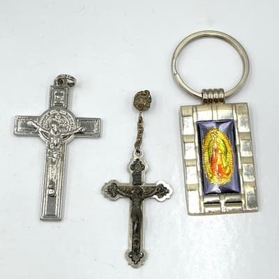Religious Gift Set Vintage Catholic Keychain St Benedict Crucifix Italy Pendants