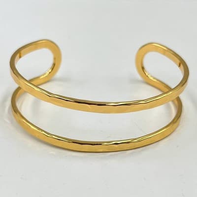 Vintage Gold Tone Hammered Texture Hinged Bangle Bracelet Minimalist Statement