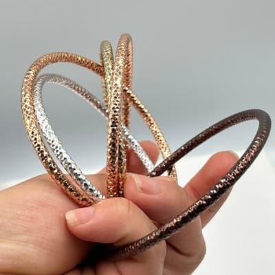 VTG Set of 4 Tri-Color Dusted Metal Stackable Slip-On Bangle Bracelets Fashion - Thumbnail 4