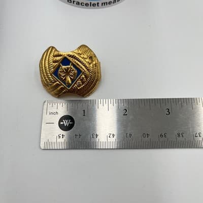 Vintage Cub Scouts Wolf Neckerchief Slide Gold Tone Blue Enamel Boy Scouts BSA - Thumbnail 7