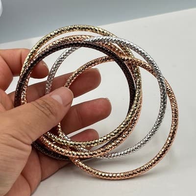 VTG Set of 4 Tri-Color Dusted Metal Stackable Slip-On Bangle Bracelets Fashion - Thumbnail 3