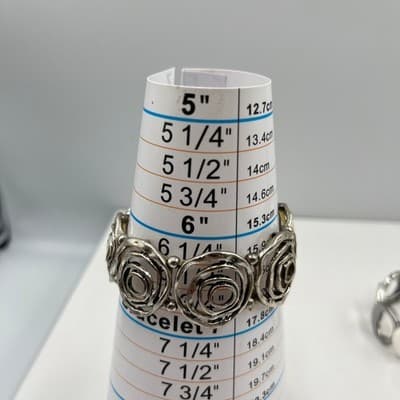 VTG Silver Tone Stretch Bracelet Set 3 Pc Geometric Rosette Rhinestone Stackable - Thumbnail 10