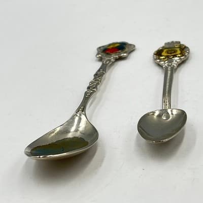 VTG Colombia Souvenir Collector Spoon Set Ornate Gold Shield Finial Silver Plate - Thumbnail 7
