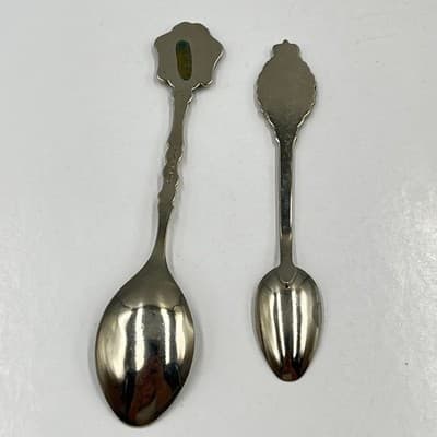 VTG Colombia Souvenir Collector Spoon Set Ornate Gold Shield Finial Silver Plate - Thumbnail 8