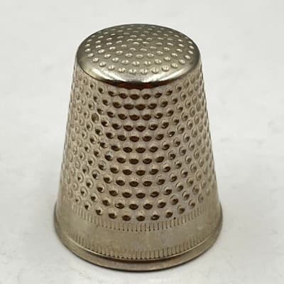 Vintage Berlin Brandenburg Gate Silver Tone Collectible Thimble Travel Souvenir - Thumbnail 3