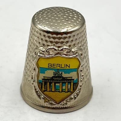Vintage Berlin Brandenburg Gate Silver Tone Collectible Thimble Travel Souvenir - Thumbnail 5