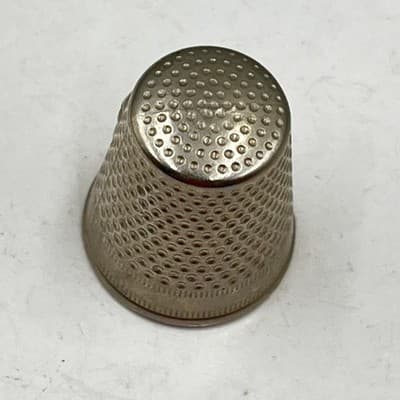 Vintage Berlin Brandenburg Gate Silver Tone Collectible Thimble Travel Souvenir - Thumbnail 4
