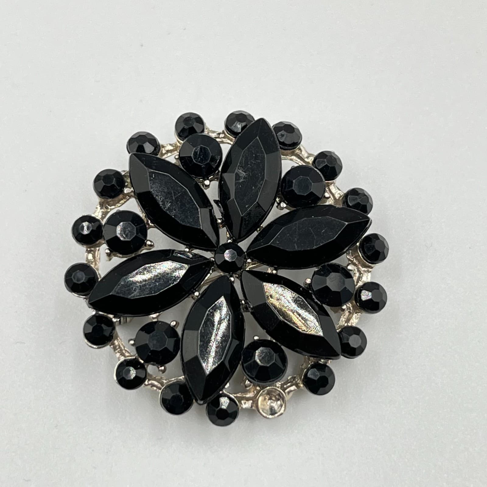 Vintage Jewelry Repair Lot Sapphire Blue Necklace Black Rhinestone Brooches Set - Thumbnail 4