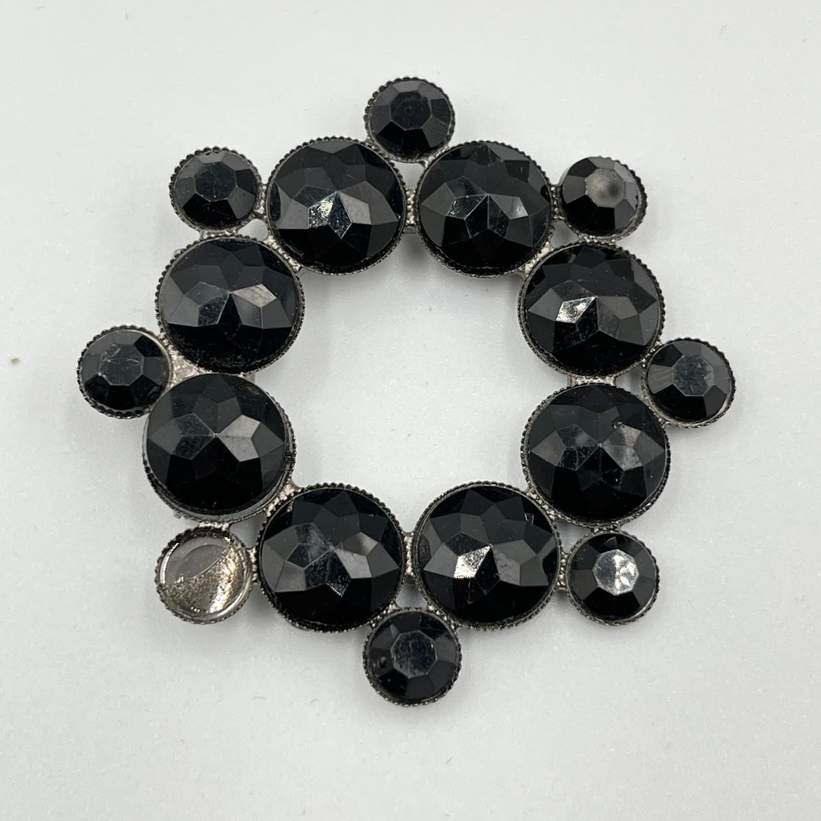 Vintage Jewelry Repair Lot Sapphire Blue Necklace Black Rhinestone Brooches Set