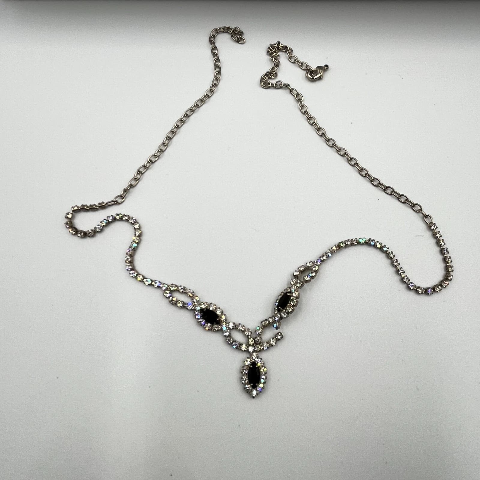 Vintage Jewelry Repair Lot Sapphire Blue Necklace Black Rhinestone Brooches Set - Thumbnail 9