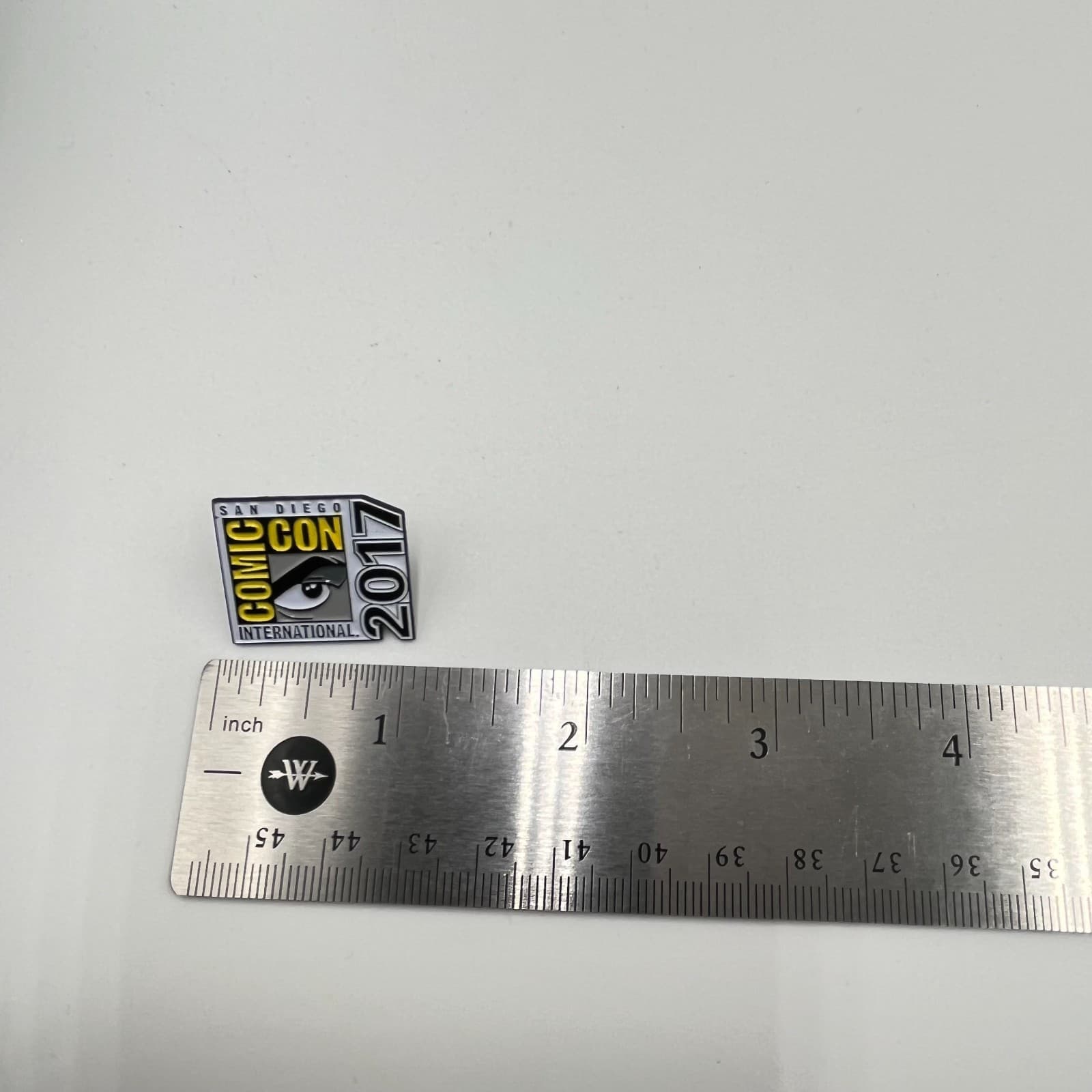 Official San Diego Comic-Con SDCC 2017 Logo Pin Enamel International Lapel Hat - Thumbnail 5