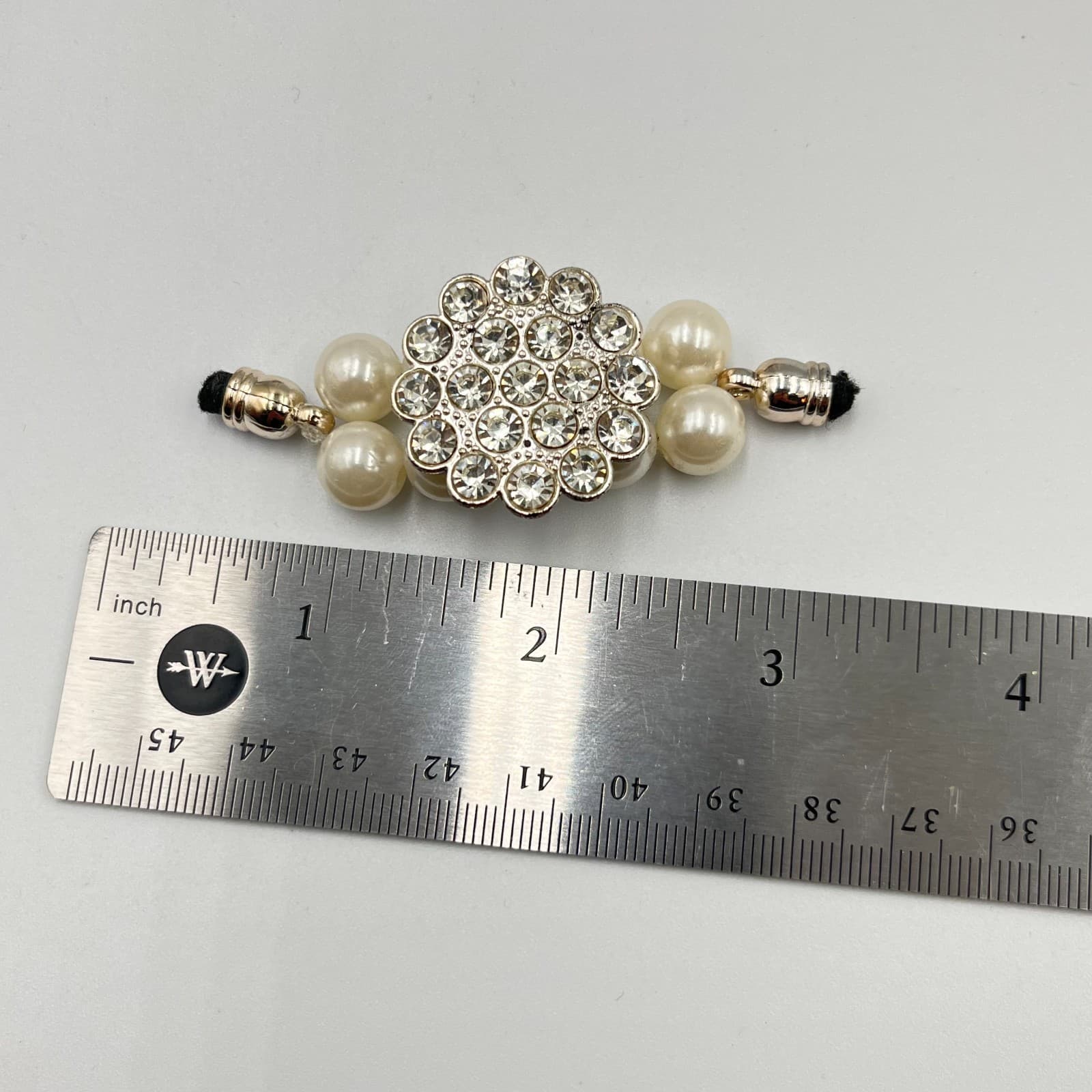 VTG Silver Rhinestone Choker Set, Faux Pearl Clip-On Earrings & Clover Brooch - Thumbnail 4