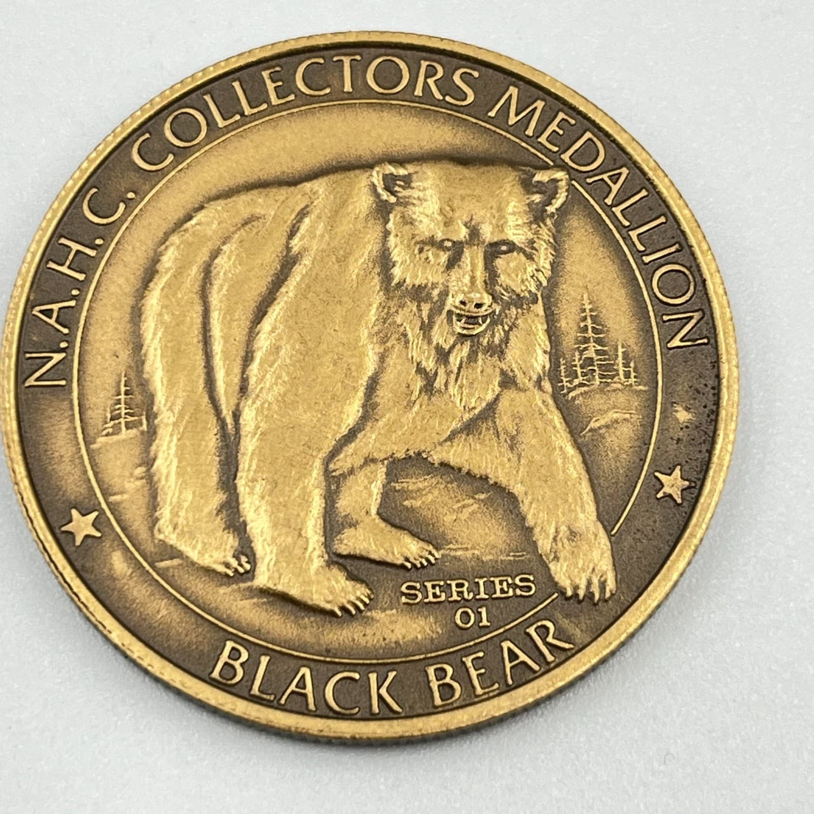 VTG North American Hunting Club Black Bear Collector Medallion Series 01 Coin - Thumbnail 3