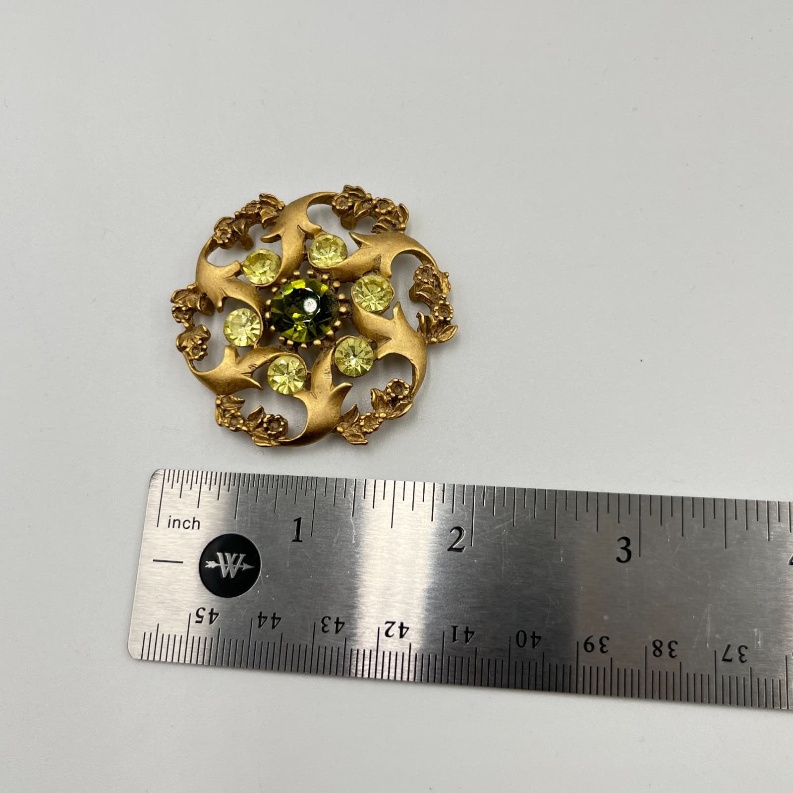Vintage Retro Estate Brooch Set Jesus Head Crest Floral Peridot Rhinestone Gold - Thumbnail 9
