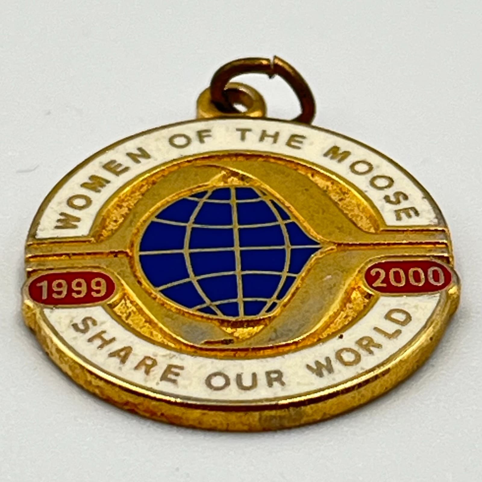 VTG Women of the Moose 1999-2000 Share Our World Globe Pendant Charm Gold Tone - Thumbnail 3