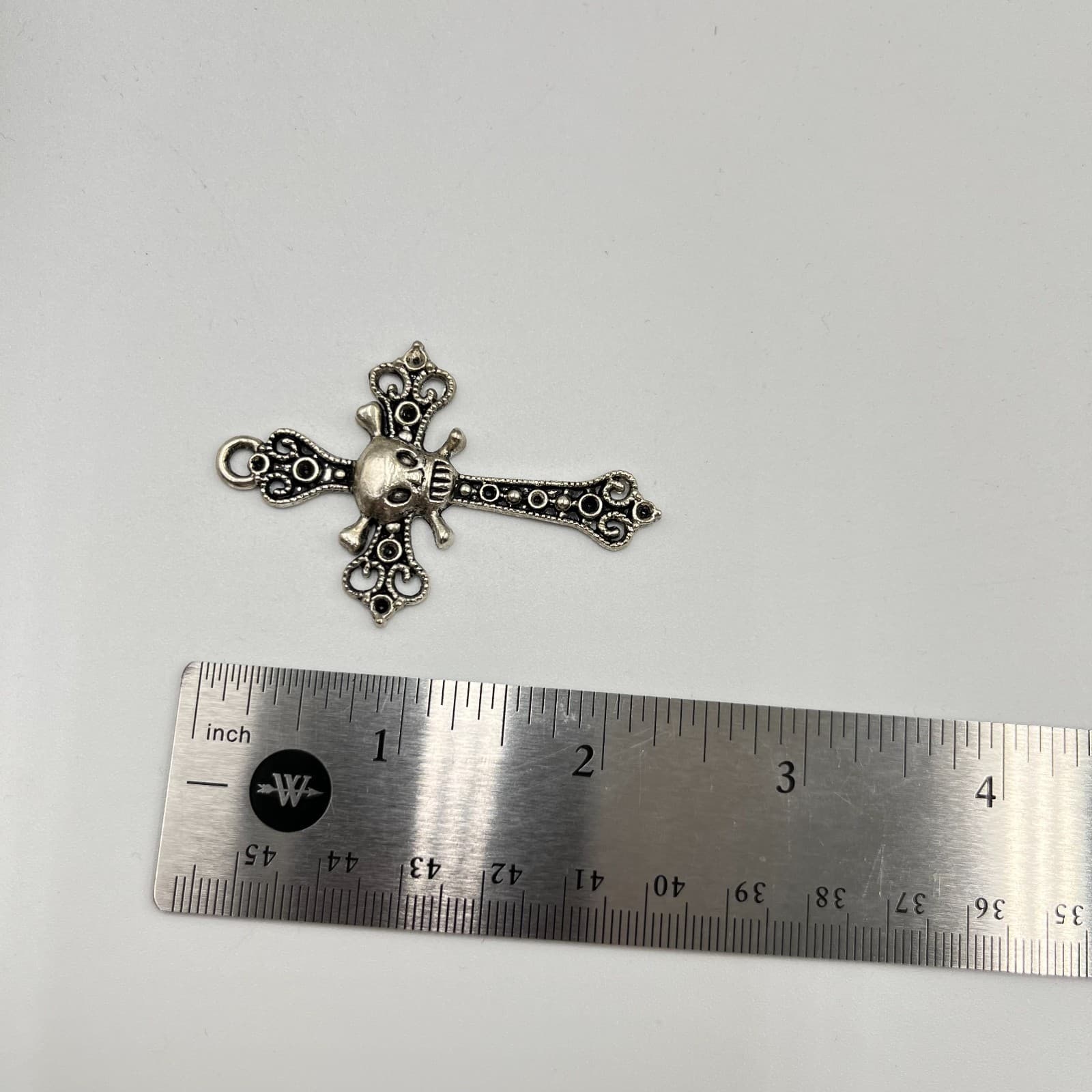 VTG Gothic Skull & Crossbones Filigree Cross Pendant - Silver Tone Retro Biker - Thumbnail 5