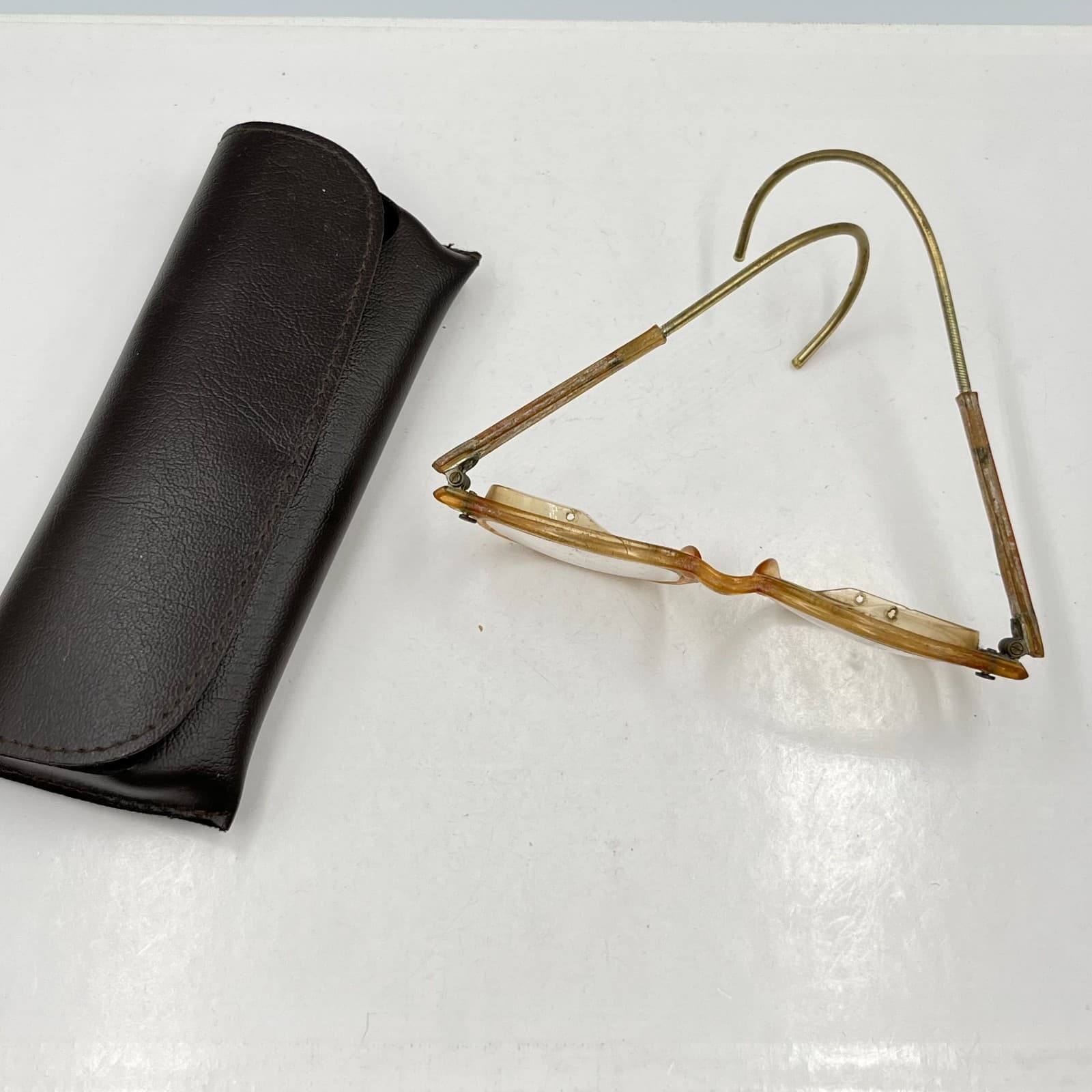 VTG Mid-Century Amber Celluloid Eyeglasses Frame Retro Cable Temples with Case - Thumbnail 8