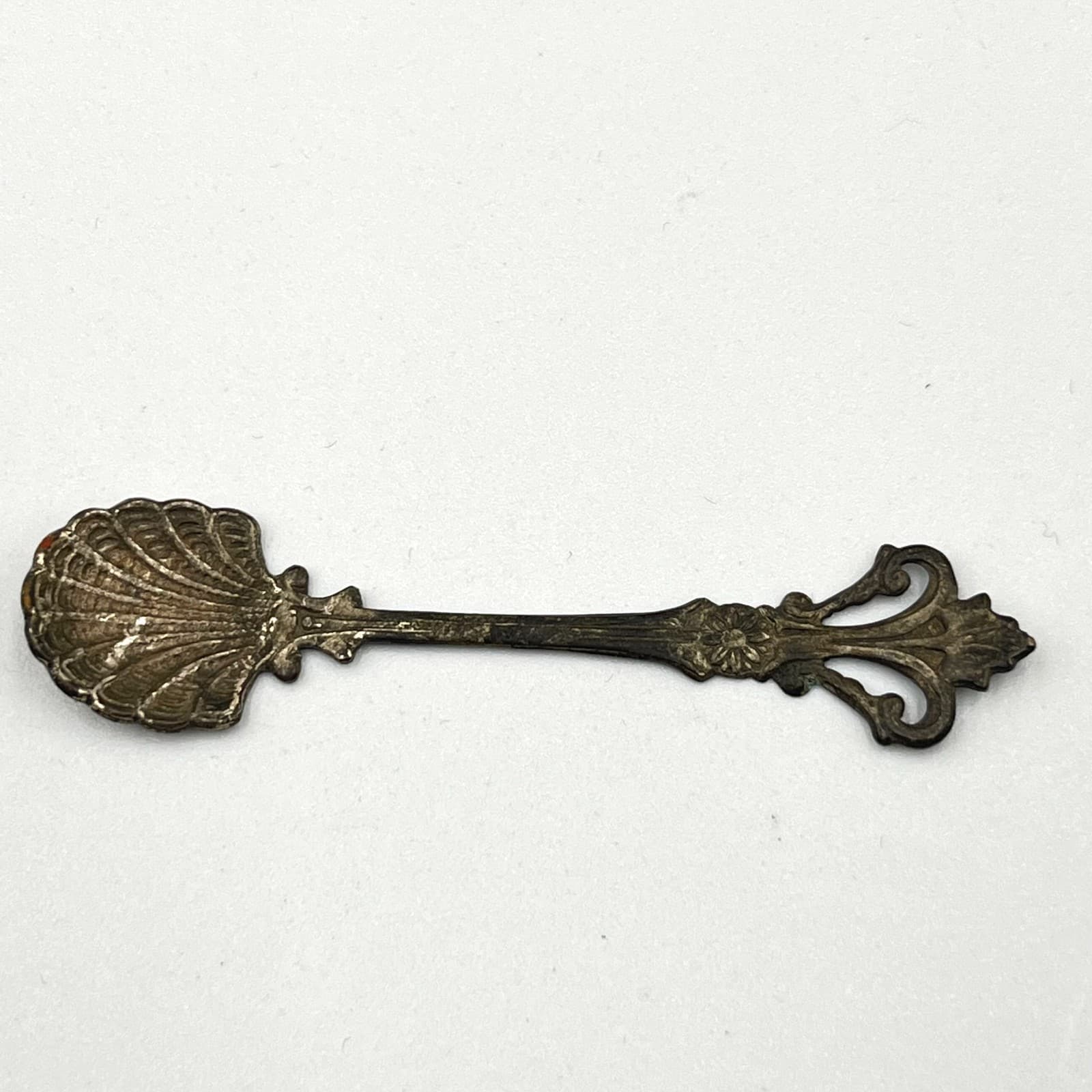 Vintage Silver Tone Scallop Shell Salt Spoon Antique Style Ornate Fleur De Lis - Thumbnail 4