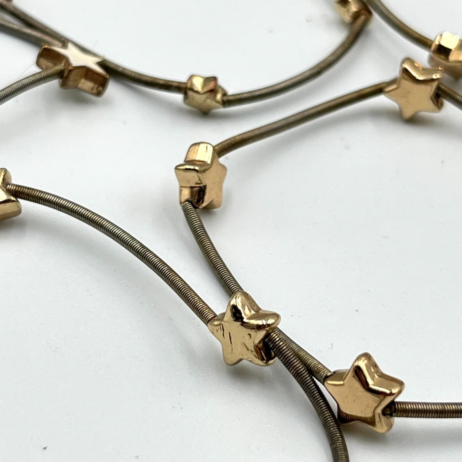 Vintage Y2K Star Guitar String Bracelet Set Gold Tone White Enamel Classic - Thumbnail 4