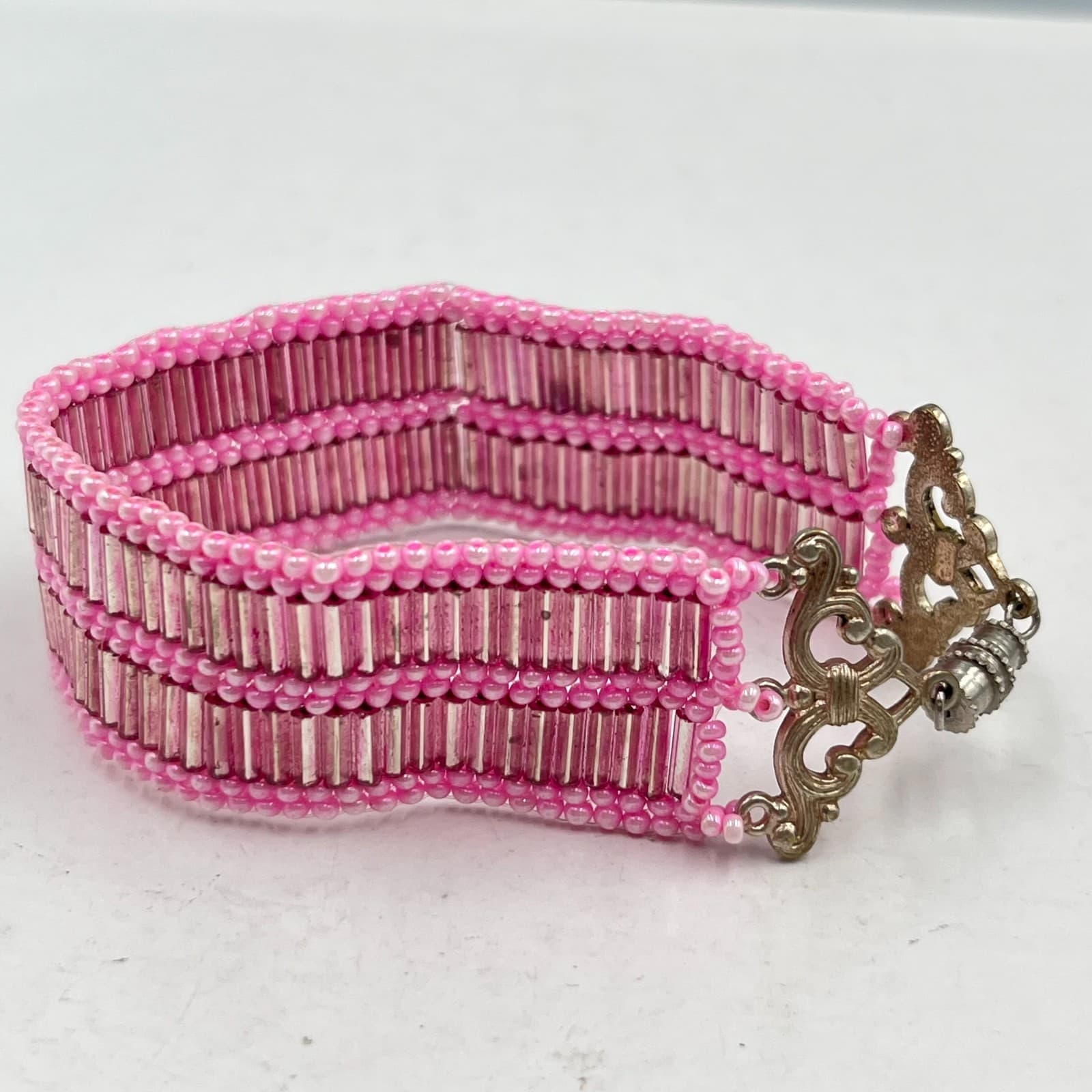 Vintage Pink Beaded Cuff Bracelet Y2K Boho Seed & Bugle Bead Magnetic Clasp - Thumbnail 3